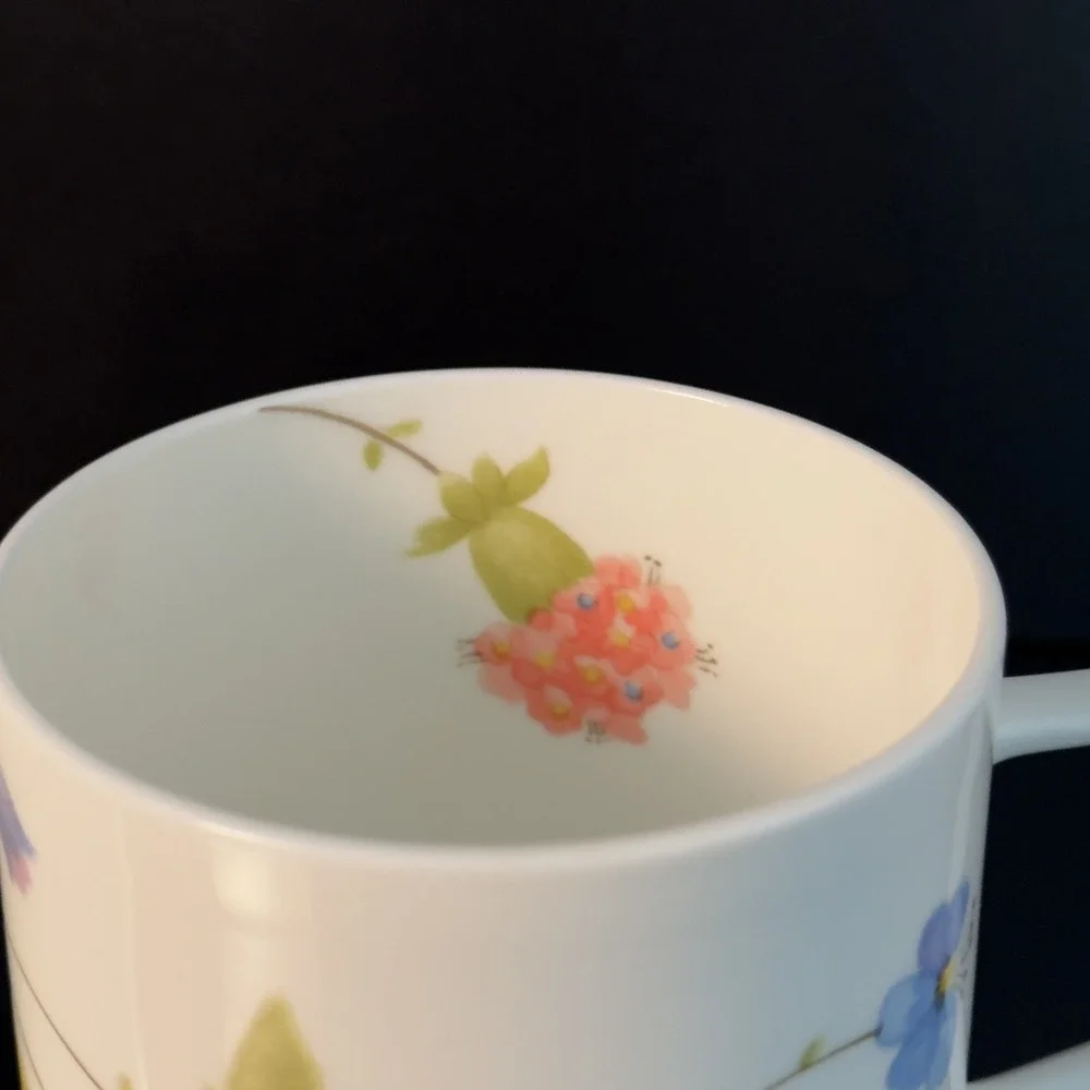 Cups‎ vtg1974 just flowers Mikasa bone china narumi japan set of 2
